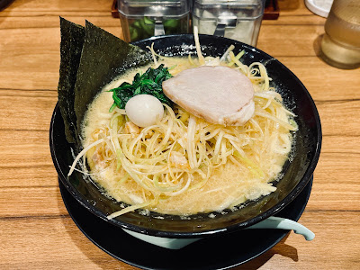 横浜家系ラーメン春吉家 天神三丁目店 사진 5