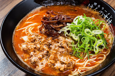 博多ラーメン 二代目けんのすけ 久山店 사진 4