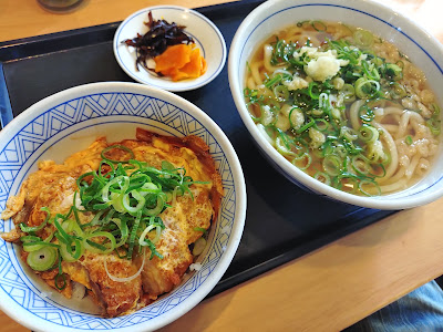 WEST Nakagawa minami shop 사진 4