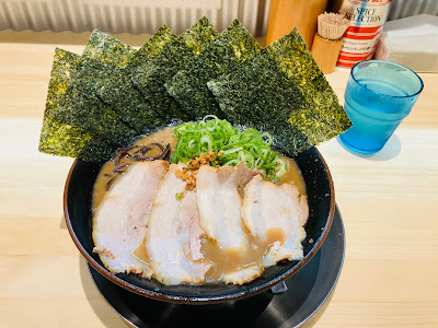 あなたの心を鷲掴み® ほぼ博多本店 사진 5