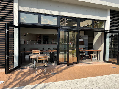 BOUQUCAsignature bread&plants（ブクカ シグネチャー）