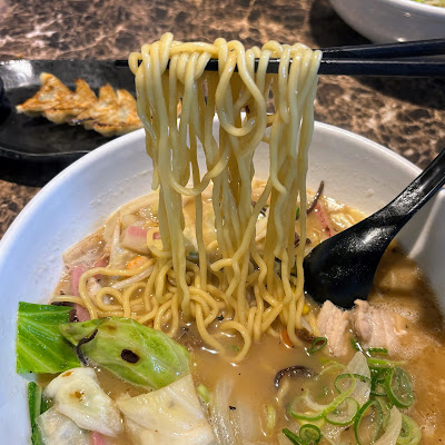 麺屋 達 高木店 ラーメン居酒屋 사진 3