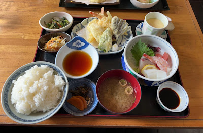 魚杳(うおひろ)【寿司・会席・鍋・料理】 사진 2