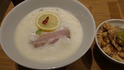 博多鶏sobaナカムラボ 사진 2