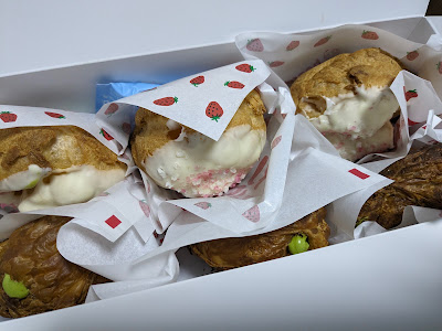 Beard Papa -Halloday Branch Hakata Papillion Store 사진 3