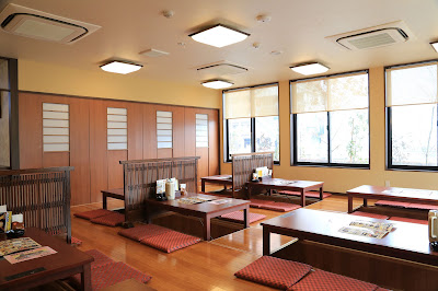 食処さんぞくや 東福岡店