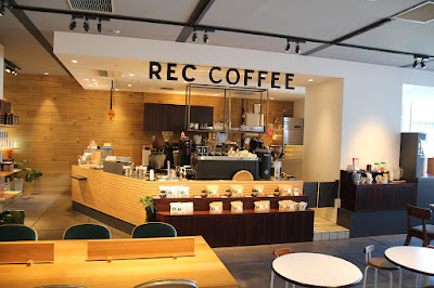 REC COFFEE Hakata Marui Shop