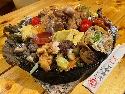 七輪炭火溶岩焼 地鶏食堂じん. 日赤通り 사진 4