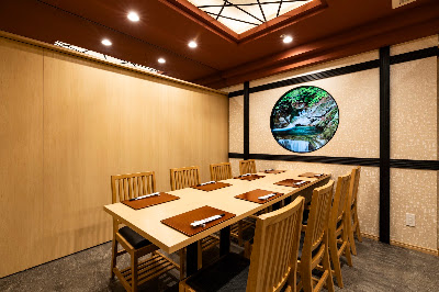 あら鍋 クエ料理とイカ活造り 博多かんべえ 福岡総本店