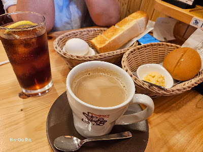 コメダ珈琲店 福岡春日惣利店 사진 4