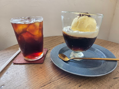 池のほとりと 사진 3