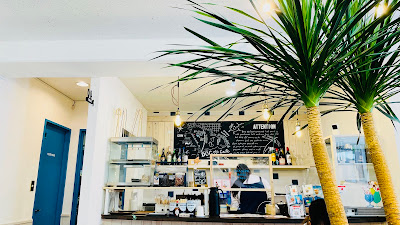 Seaside Bulls Cafe