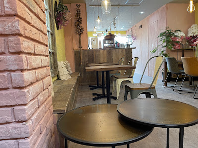 Chi-ya Cafe & Flower