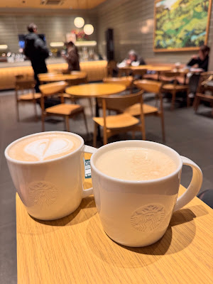Starbucks Coffee - GARDENS CHIYAYA Hitgashi 사진 4