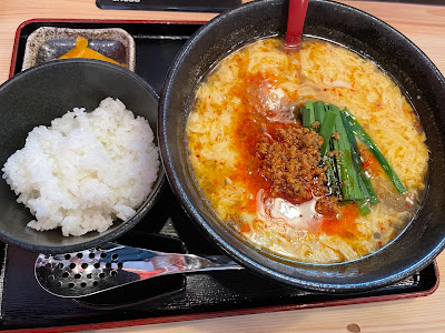 博多辛麺 鶴 商店 大手門店 사진 3